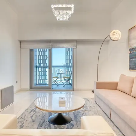 Sea Views From Living To Bedroom Perfect For Staycation, Dubai Marina By Deluxe Holiday Homes Exterior photo