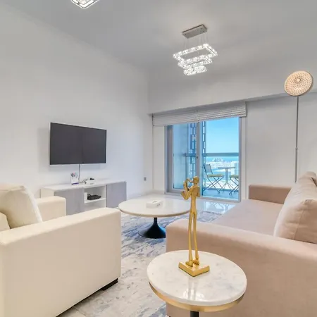 Sea Views From Living To Bedroom Perfect For Staycation, Dubai Marina By Deluxe Holiday Homes Exterior photo